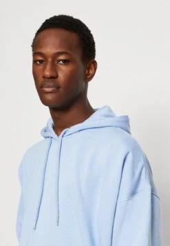 YOURTURN Super Oversized Unisex - Hoodie - Light Blue 9 YOURTURN Super Oversized Unisex - Hoodie - Light Blue -Yourturn Verkoopwinkel 087dd08089a646f0aade96dbf6794bac