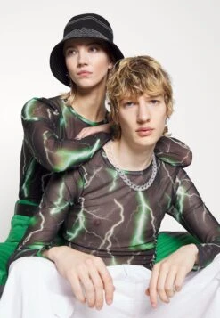 YOURTURN Unisex - Longsleeve -Black 9 YOURTURN Unisex - Longsleeve -Black -Yourturn Verkoopwinkel 11e4b75ba17e4d299ac77c4582f0454d