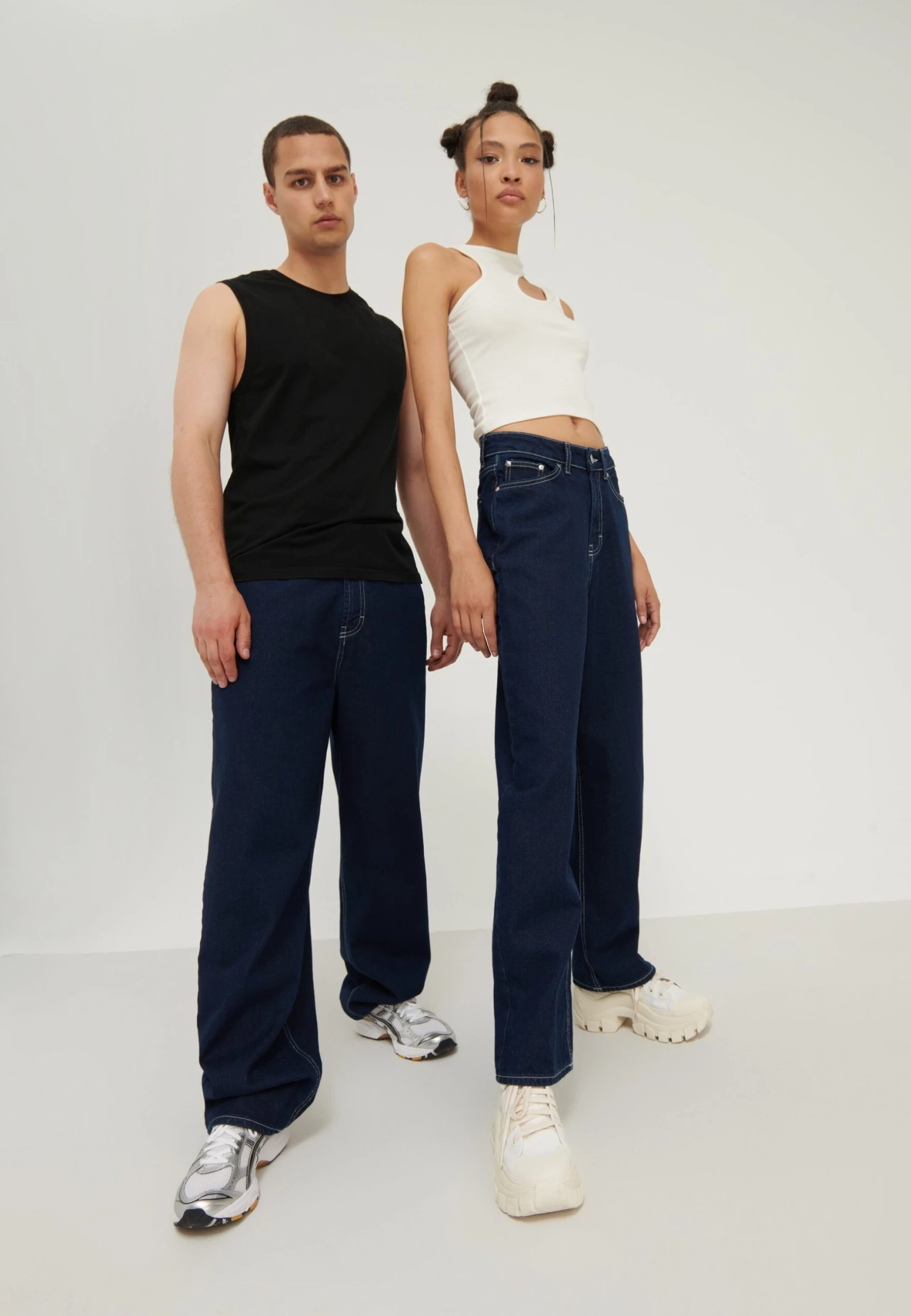 YOURTURN Unisex - Relaxed Fit Jeans - Rinsed Denim 2 YOURTURN Unisex - Relaxed Fit Jeans - Rinsed Denim - Afbeelding 2