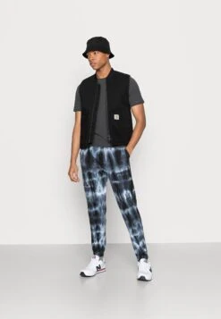 YOURTURN Monochrome Tie Dye Jogger Unisex - Trainingsbroek - Black/Off White 6 YOURTURN Monochrome Tie Dye Jogger Unisex - Trainingsbroek - Black/Off White -Yourturn Verkoopwinkel 193f9f0360dc4f8683cda004e80540c4