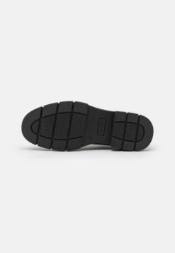 YOURTURN Veterschoenen - Black 10 YOURTURN Veterschoenen - Black -Yourturn Verkoopwinkel 1b63d7dd7367497f88b93b36f5b671ab
