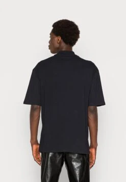 YOURTURN Unisex - T-Shirt Print -Black 7 YOURTURN Unisex - T-Shirt Print -Black -Yourturn Verkoopwinkel 1dec16ba161a4a96a2b68bf283b96a7d