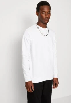 YOURTURN Unisex 2 Pack - Sweater - Black/White 11 YOURTURN Unisex 2 Pack - Sweater - Black/White -Yourturn Verkoopwinkel 1f4cc47461df4fa38f1687c1f0037bb5