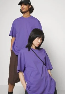 YOURTURN Unisex - T-Shirt Print - Purple 11 YOURTURN Unisex - T-Shirt Print - Purple -Yourturn Verkoopwinkel 370218723146441d83987dbdea45631e