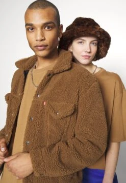 YOURTURN 3Pack Unisex - T-Shirt Basic - Light Green/Lilac/Light Brown -Yourturn Verkoopwinkel 376c0de2411d41378982c38f7242bbaf