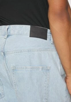 YOURTURN Baggy Jeans Unisex - Relaxed Fit Jeans - Light Blue Denim -Yourturn Verkoopwinkel 403443fb82f8453c90bf8113d2f19de6