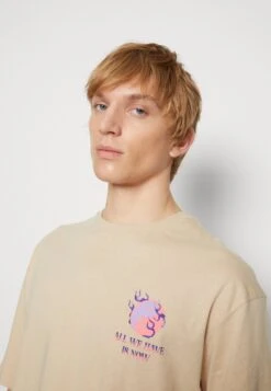 YOURTURN Graphic Tee Unisex - T-Shirt Print - Beige -Yourturn Verkoopwinkel 45cdd2ca318c4cceb4d65a0fe8415fd4