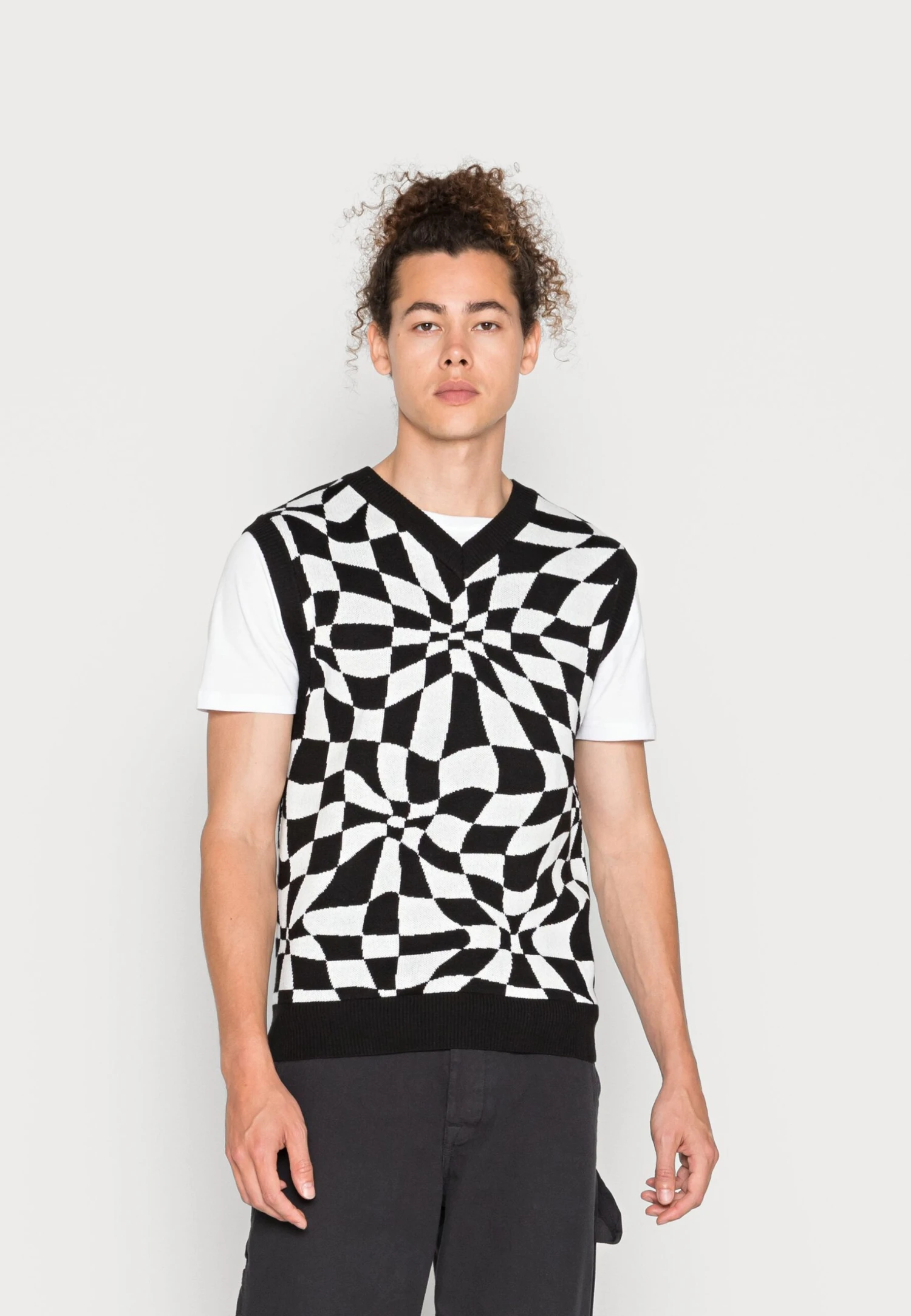 YOURTURN Distorted Check Vest Unisex - Trui - Black/White 1 YOURTURN Distorted Check Vest Unisex - Trui - Black/White