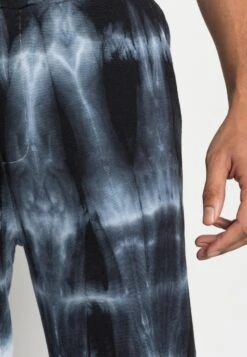YOURTURN Monochrome Tie Dye Jogger Unisex - Trainingsbroek - Black/Off White 9 YOURTURN Monochrome Tie Dye Jogger Unisex - Trainingsbroek - Black/Off White -Yourturn Verkoopwinkel 654f19235f8945ed9a79618b7b3b59ae