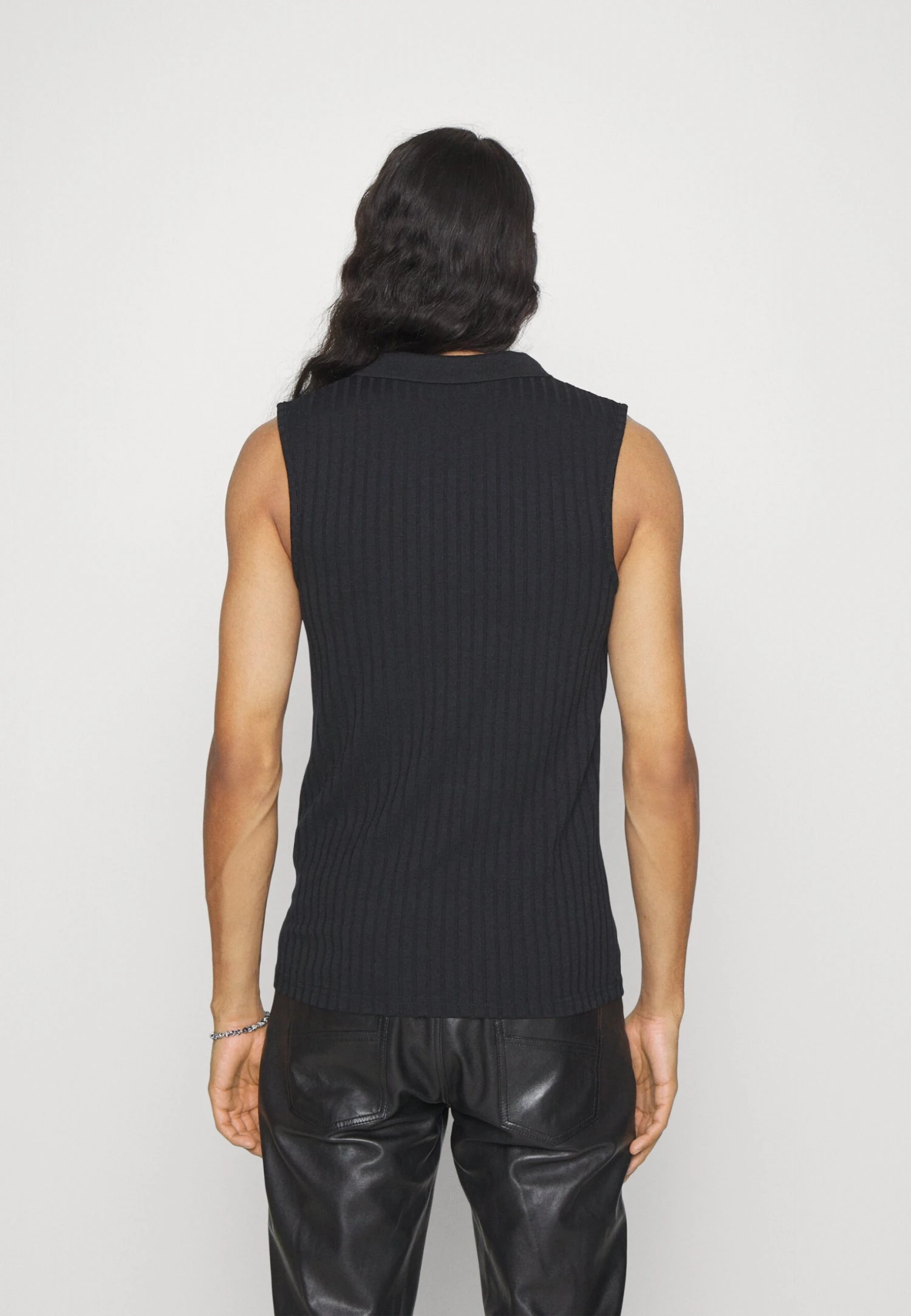 YOURTURN Unisex - Top - Black 3 YOURTURN Unisex - Top - Black - Afbeelding 3