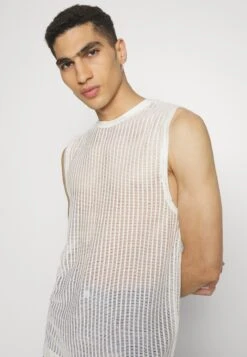 YOURTURN Unisex - Top - Off-White 9 YOURTURN Unisex - Top - Off-White -Yourturn Verkoopwinkel 7a10b353e2484722848bb296e1056bb7