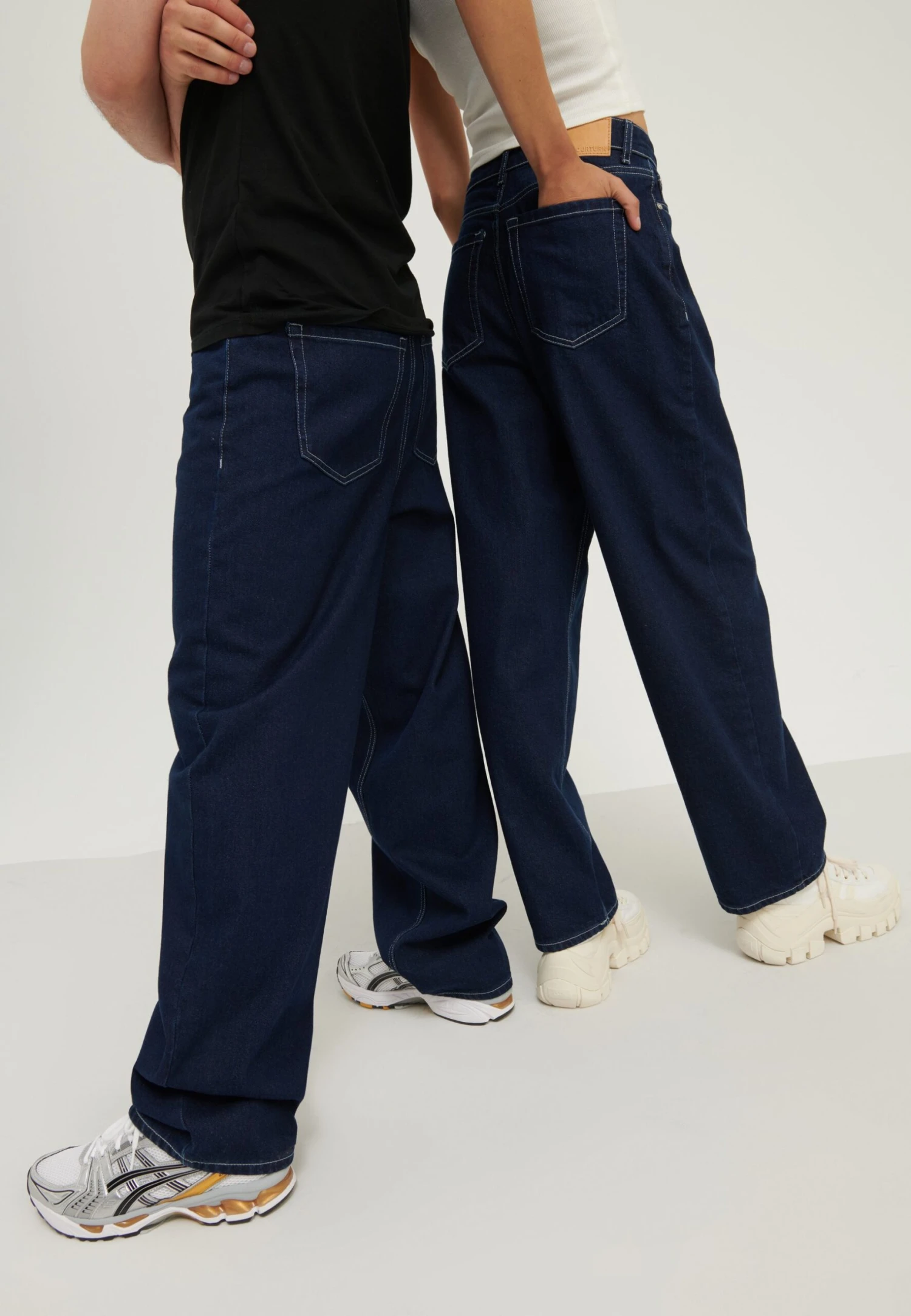 YOURTURN Unisex - Relaxed Fit Jeans - Rinsed Denim 3 YOURTURN Unisex - Relaxed Fit Jeans - Rinsed Denim - Afbeelding 3