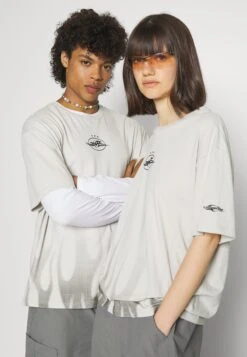 YOURTURN Unisex - T-Shirt Print - Light Grey -Yourturn Verkoopwinkel 9271e7045e624da787f88a3fc6e1799f