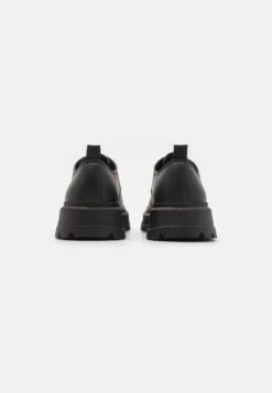 YOURTURN Unisex - Veterschoenen - Black 8 YOURTURN Unisex - Veterschoenen - Black -Yourturn Verkoopwinkel aaae83047a954d1aab81392769433db6