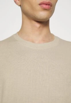 YOURTURN Unisex 2 Pack - T-Shirt Basic - Offwhite/Light Green 11 YOURTURN Unisex 2 Pack - T-Shirt Basic - Offwhite/Light Green -Yourturn Verkoopwinkel aeef80ff897e4d48aa7fe8a1ebe12a9c