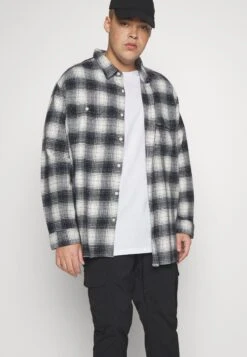 YOURTURN Unisex 3 Pack- T-Shirt Basic - White/Lilac/Black -Yourturn Verkoopwinkel b76caf78013e4b46a4acaa1bad88b35b