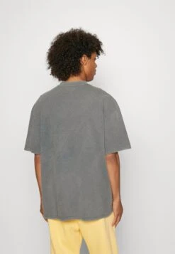 YOURTURN Nevada Wash Graphic Tee Washed - T-Shirt Print - Charcoal -Yourturn Verkoopwinkel bf0555704f834b22b22a793b58cb821f