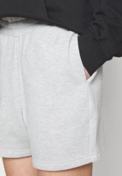 YOURTURN Unisex- Shorts - Light Grey 13 YOURTURN Unisex- Shorts - Light Grey -Yourturn Verkoopwinkel e22ba12f3da54c7180df07af2f3aed86