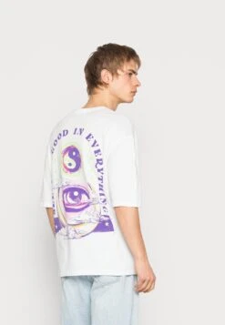 YOURTURN GOOD IN EVERYTHING GRAPHIC T-SHIRT UNISEX - T-shirt Print